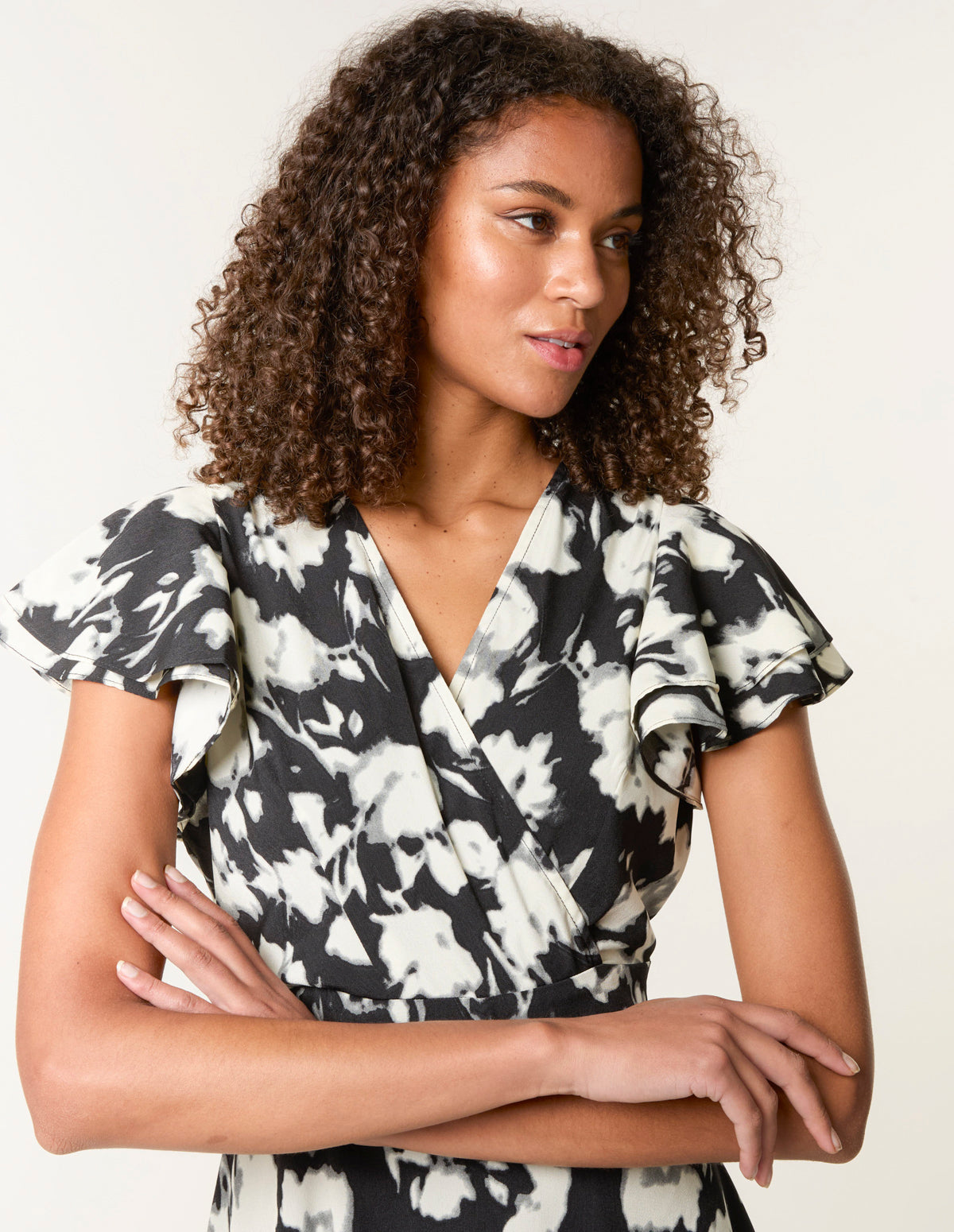 aw25166-black-1887.jpg
