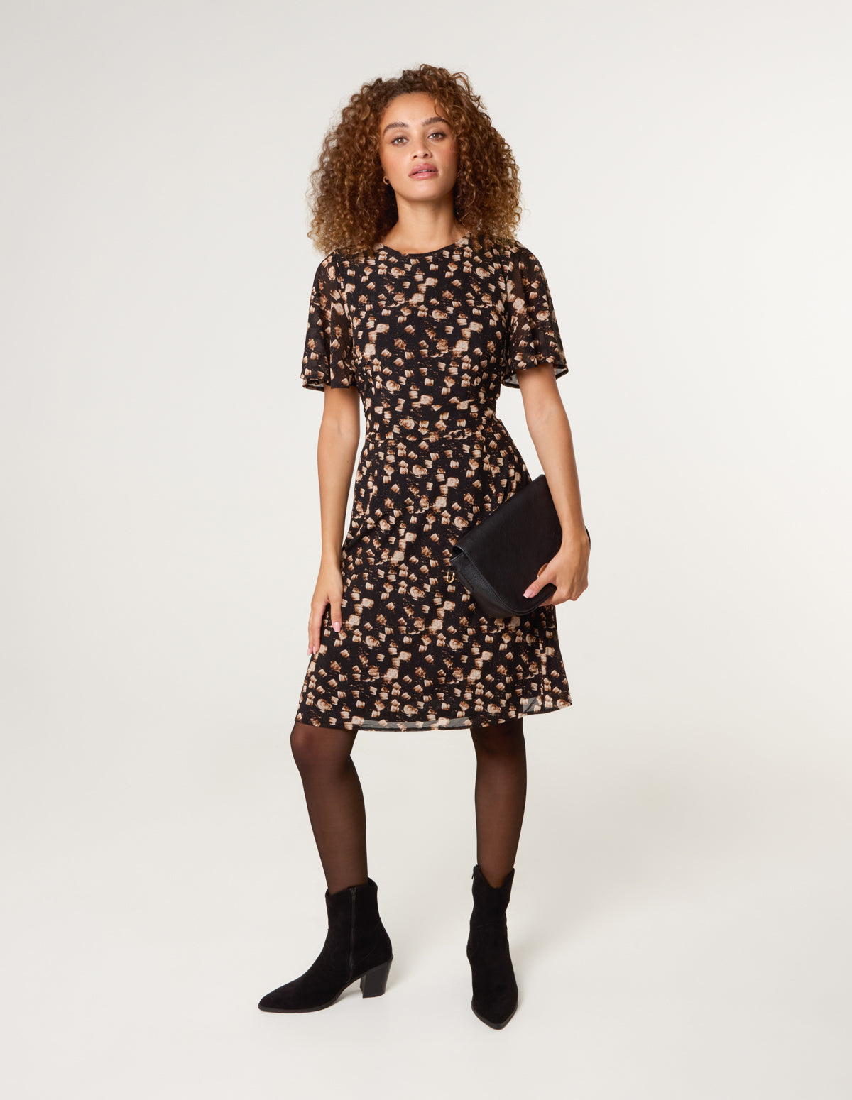 aw25184-black-3341.jpg