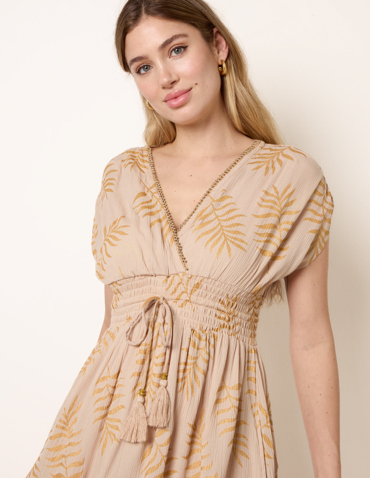 bv269953-beige-0157.jpg
