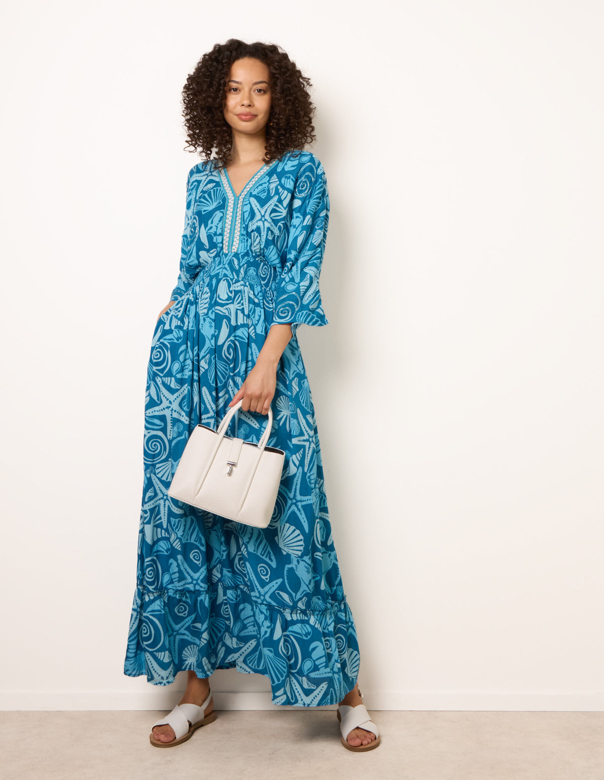 bv269994-blue-8367-25.jpg