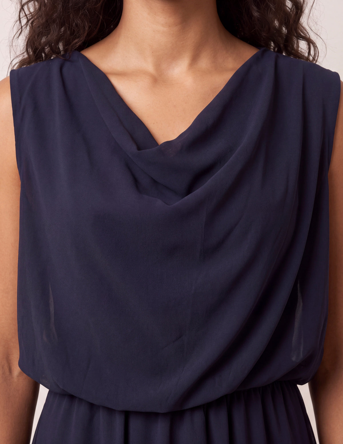 bv6742-navy-_bv6742-navy-_Detail.jpg