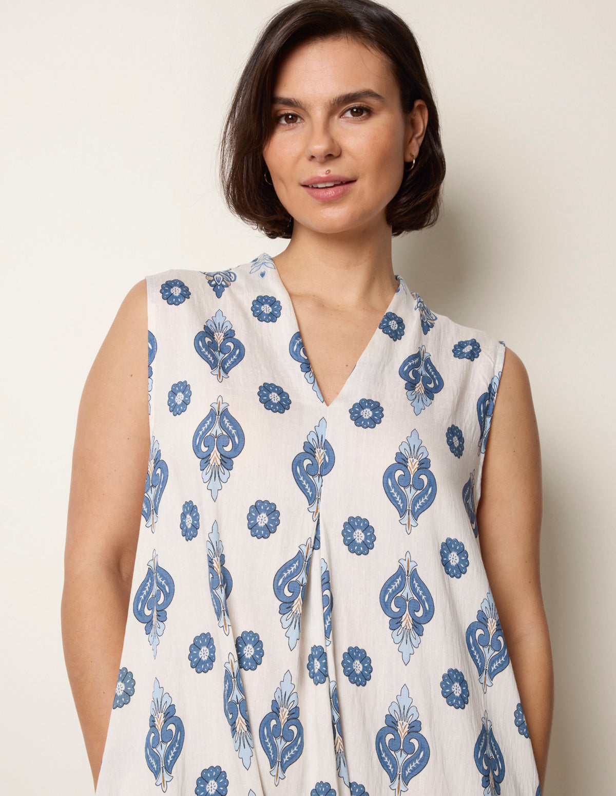 cc2740-navy-5821.jpg